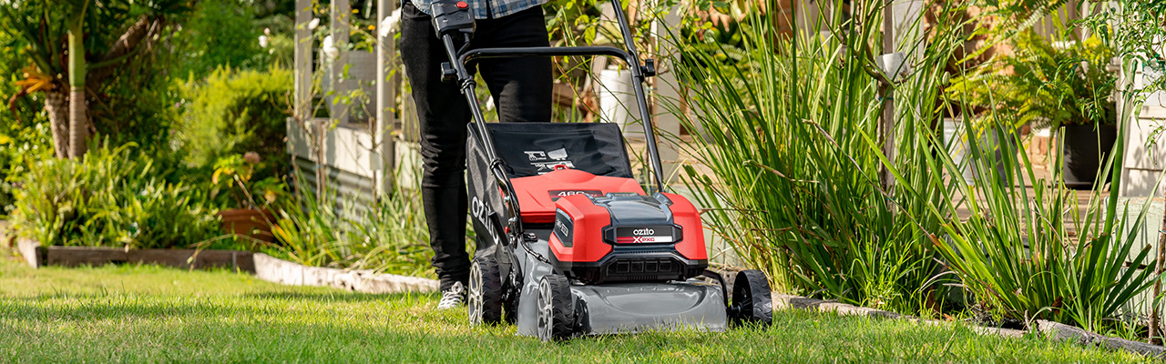  A battery-powered lawnmower